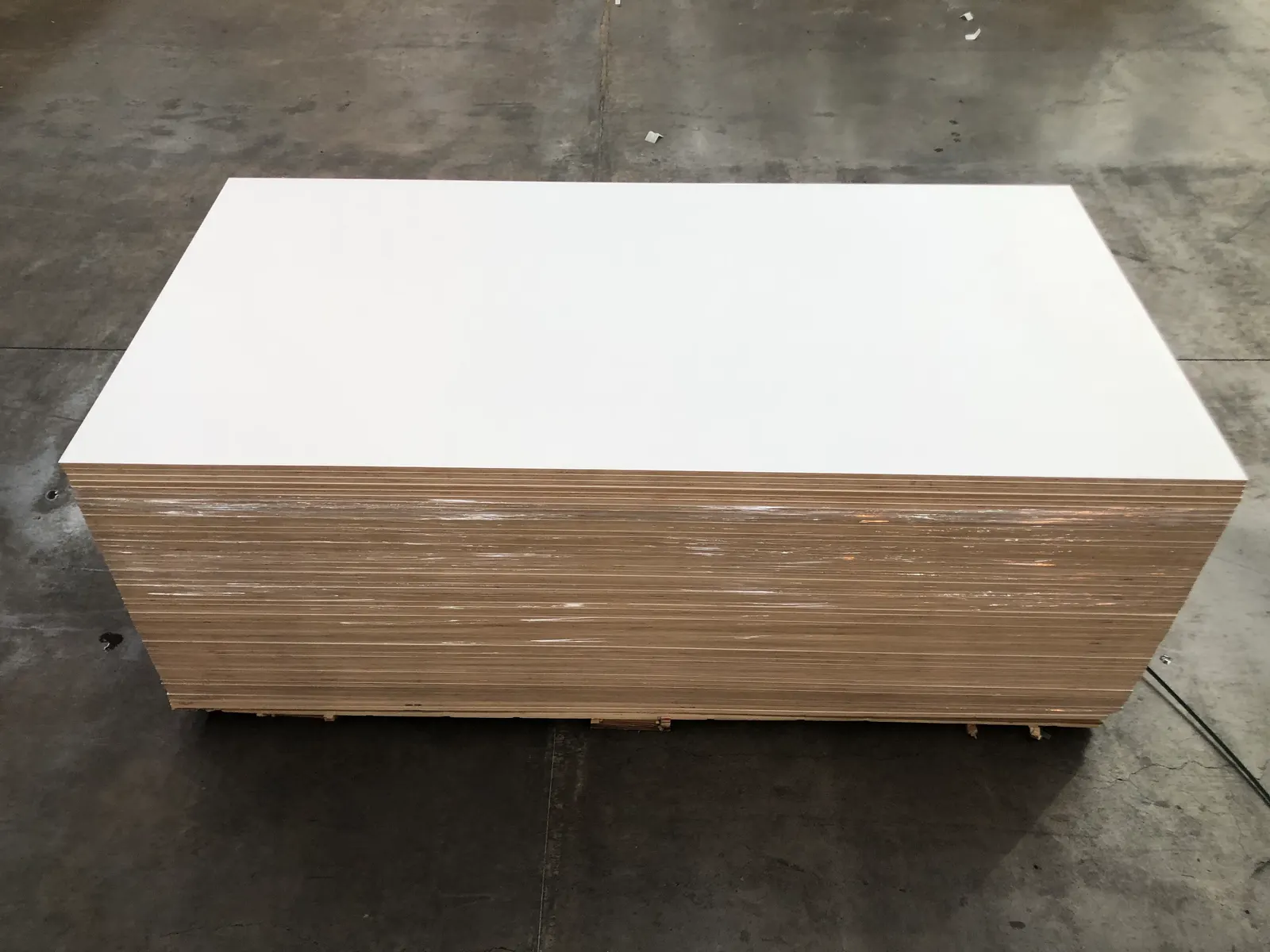 White melamine faced plywood pack ready for delivery